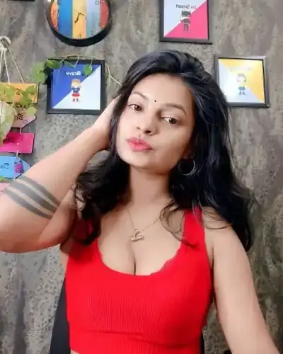 Call Girls Service in Senapati Bapat Road
